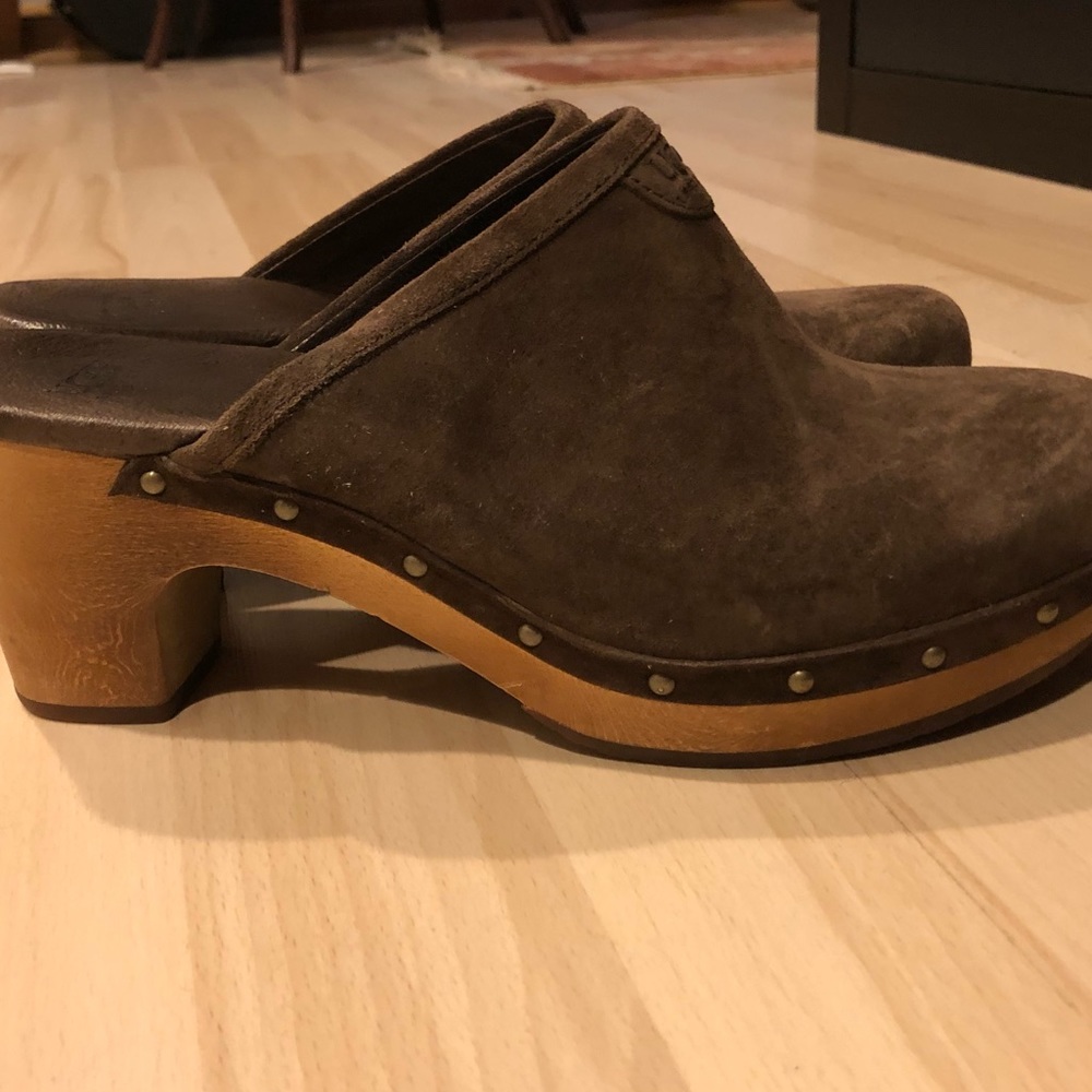 UGG Clogs